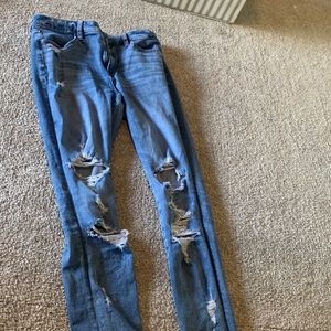 American Eagle skinny jeans - 10 - ripped/distressed